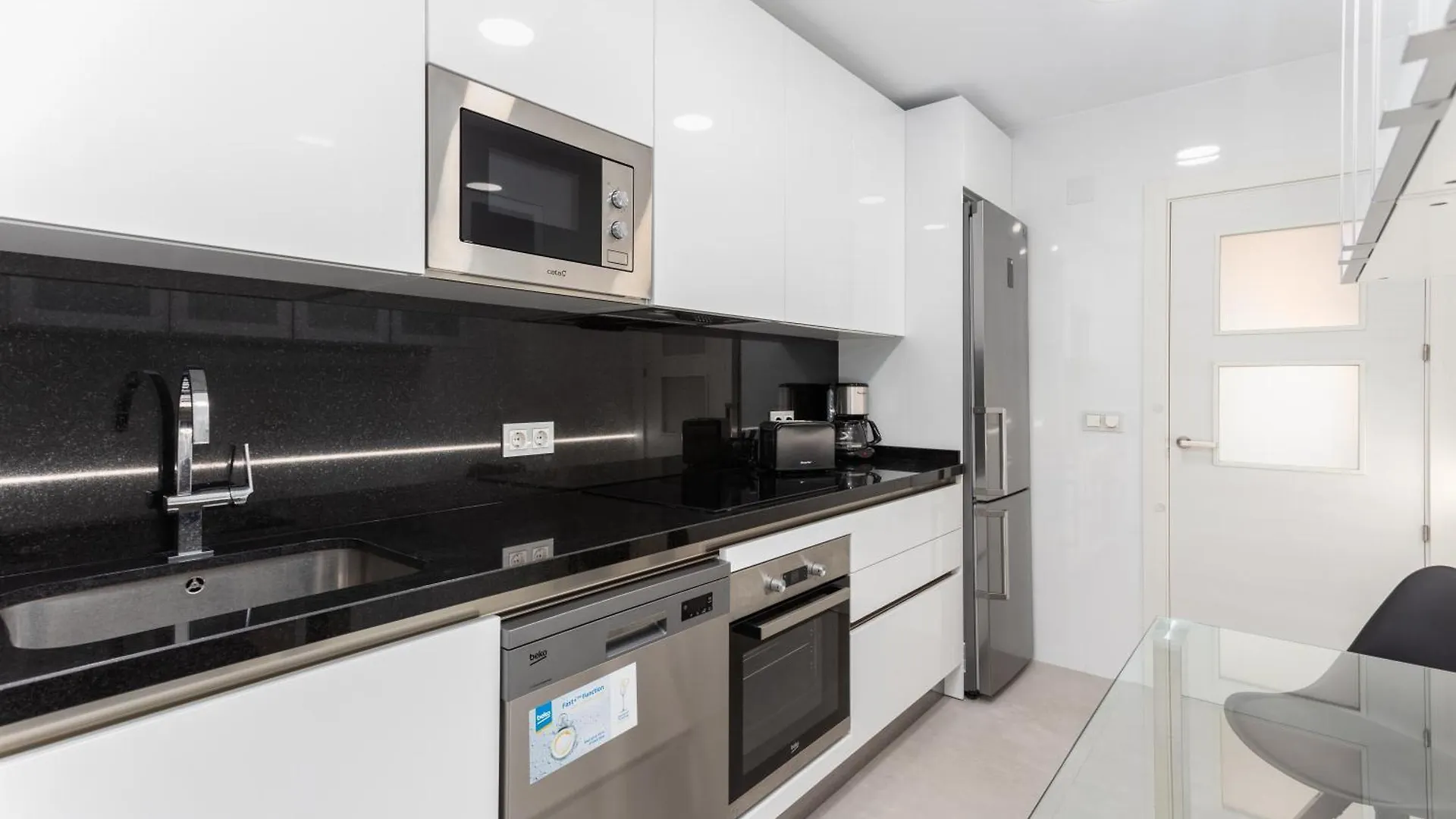 Appartamento Mtr - Marbella Temporary Rent Luminoso Apartamento Vista Mar Av Del Mar Spagna